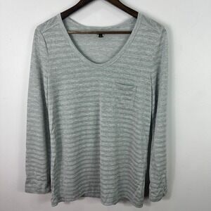 Eddie Bauer T Shirt‎ Womens S Gray Metallic Stripe Pocket Minimalist Preppy Glam
